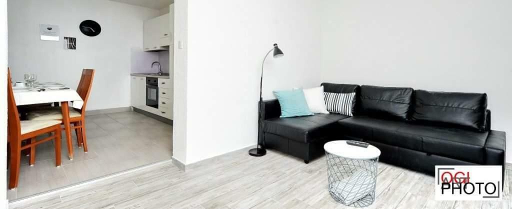 Apartments Marcela Stari Grad  Bagian luar foto