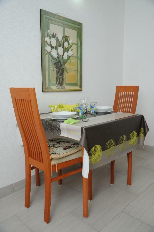 Apartments Marcela Stari Grad  Bagian luar foto